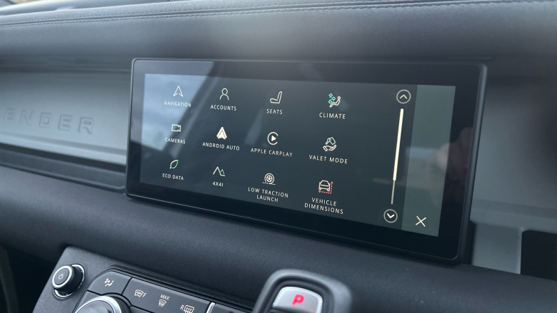 Land Rover Defender 3.0 D250 X-Dynamic SE 90 3dr Auto Diesel Estate